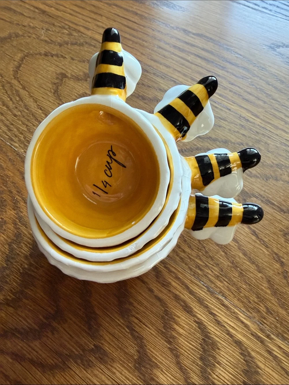 Bee-Themed Ceramic Measuring Cups - Yellow and Black